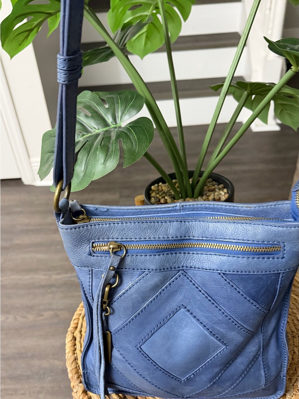 Lucky Brand 100% Leather Blue Crossbody Bag Boho Vintage Style